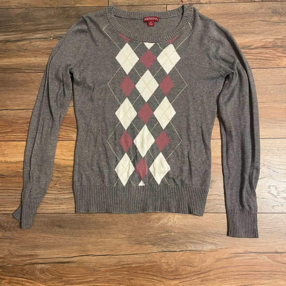 Merona sweater traditional print